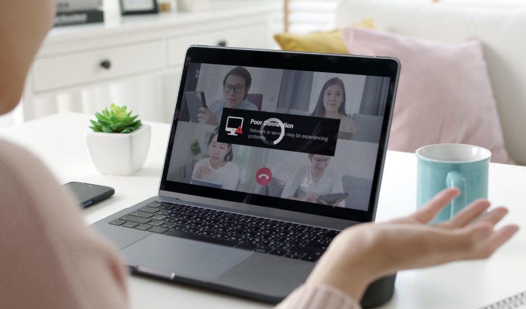bad broadband service affecting small business owner